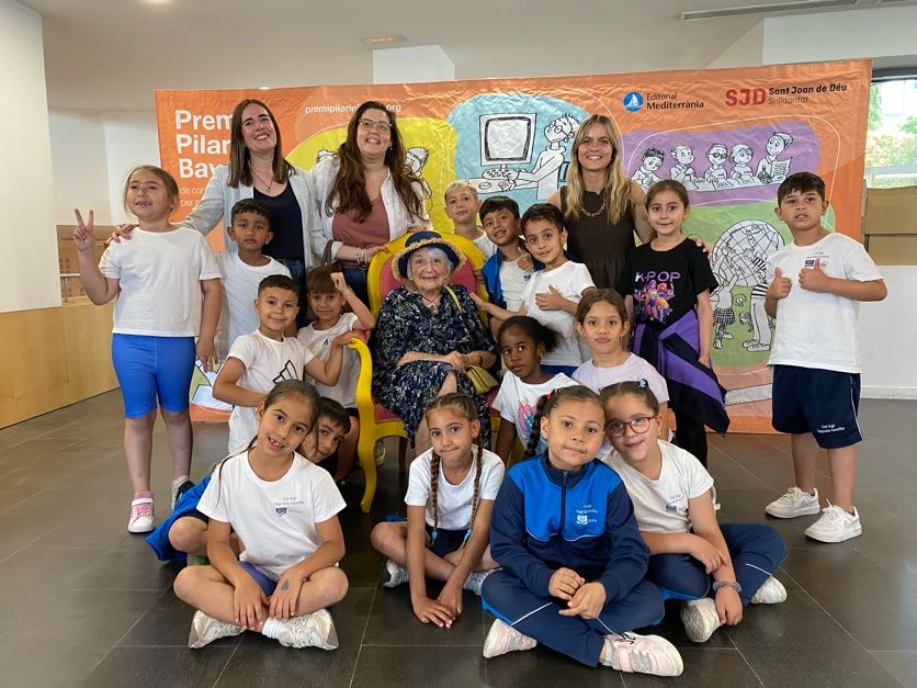 L’escola guanya el Premi Pilarín Bayés!